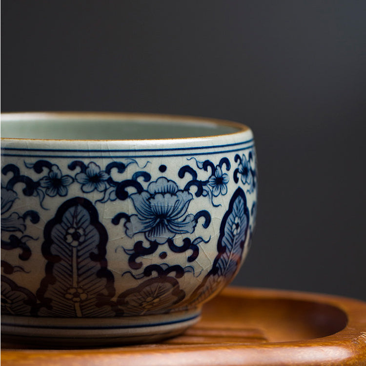 Hand-Painted Blue and White Porcelain Plantain Leaf Teacup 110ml