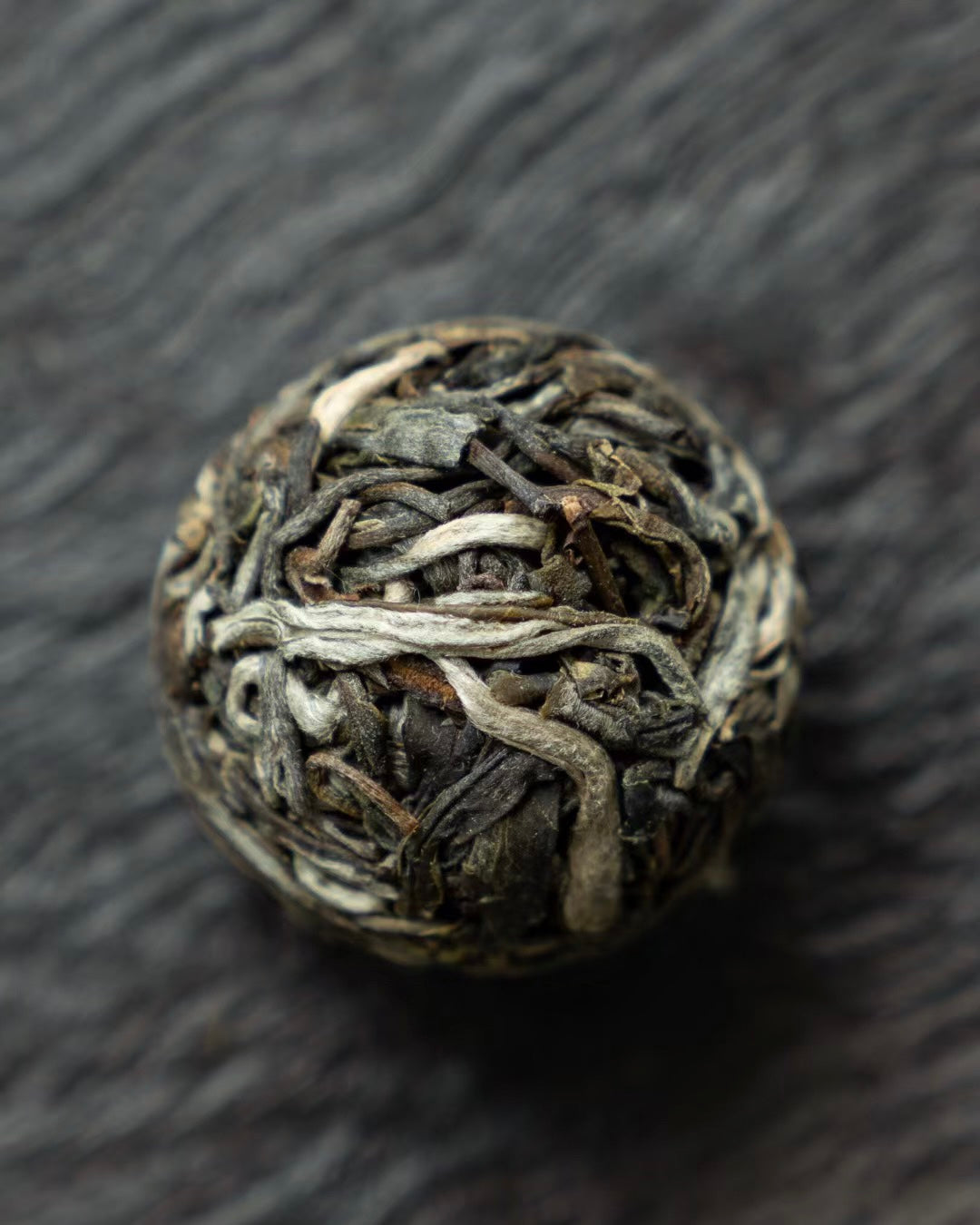 2015 Yunnan Bingdao Raw Pu-erh Dragon Pearl – Aged Mountain Tea Treasure
