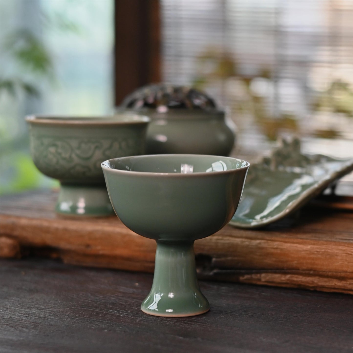 Longquan Celadon Plum Green High-Stem Tea Cup