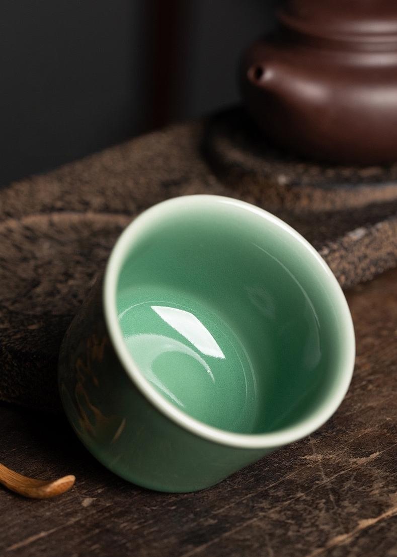 Longquan Celadon Martial Lion Design Hand-carved Host Tea Cup