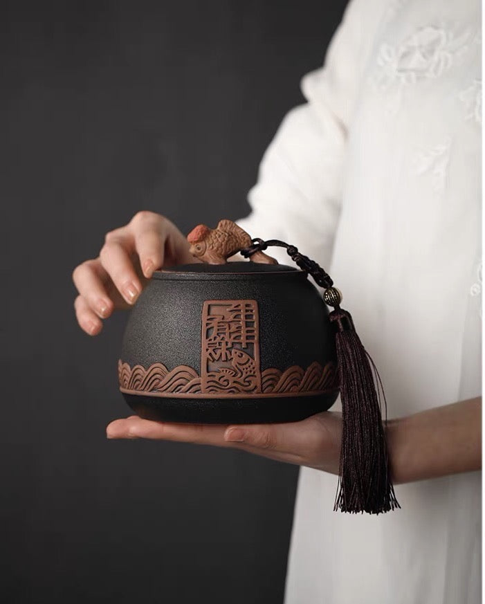 Chinese Style Retro Coarse Ceramic Tea Canister / Fish Pattern Tea Caddy
