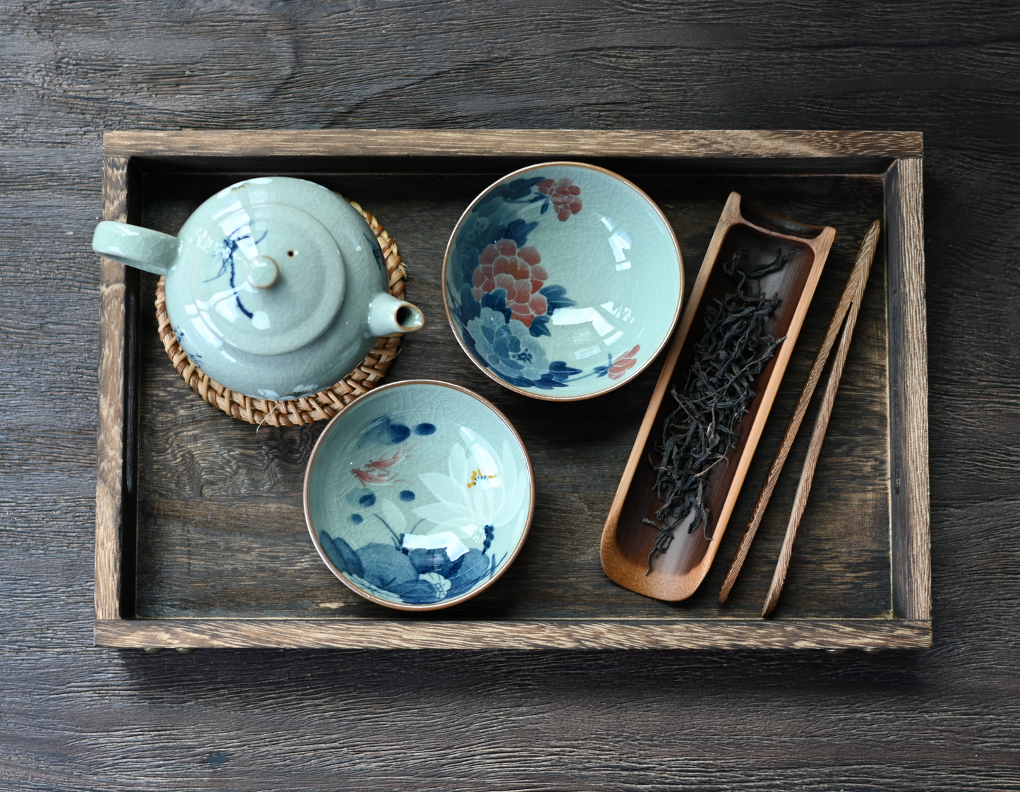 Jingdezhen Hand-Painted Lotus Patterns Blue and White Underglaze Color Teacup.