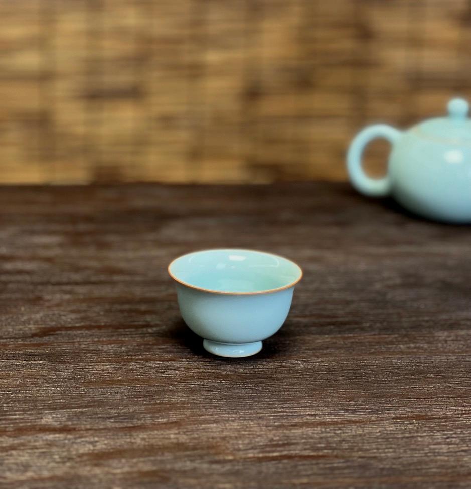 Handcrafted Ru Kiln High-end Tea Cup Sky-blue Size S 60ML
