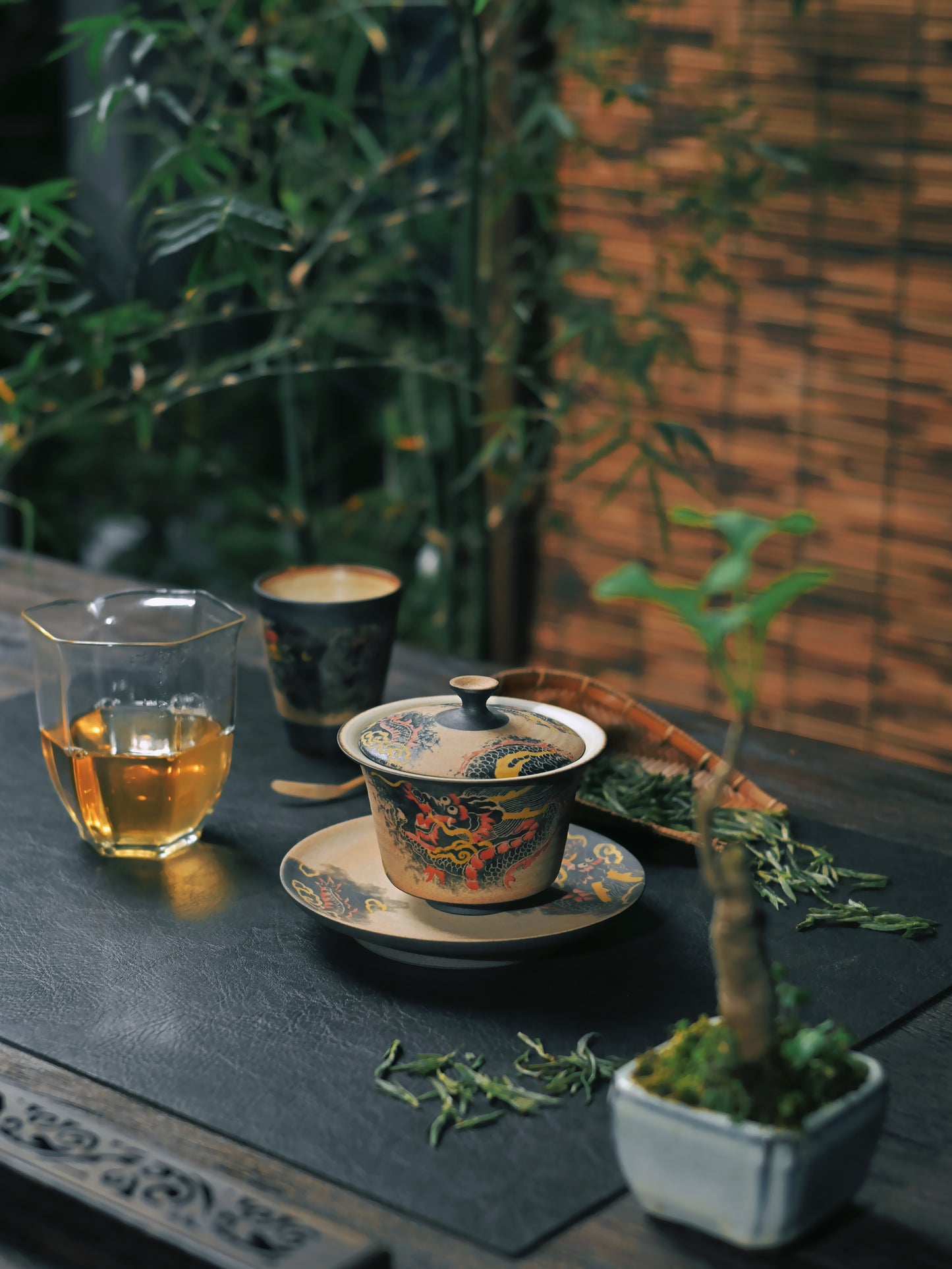Jingdezhen Hand-carved and Hand-Painted Dragon Clay Gaiwan and Teacup Set