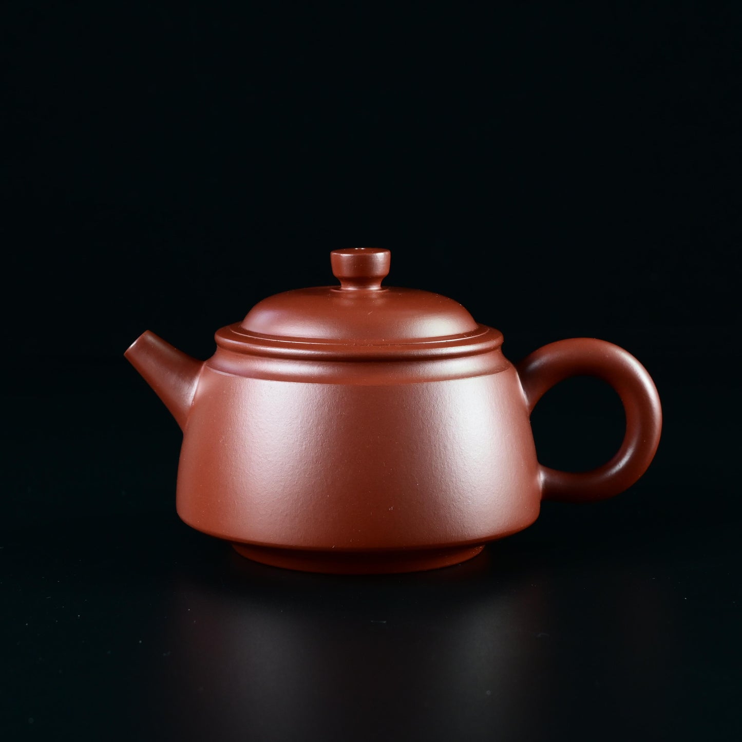 Yixing Purple Clay Teapot “Julun” Style.