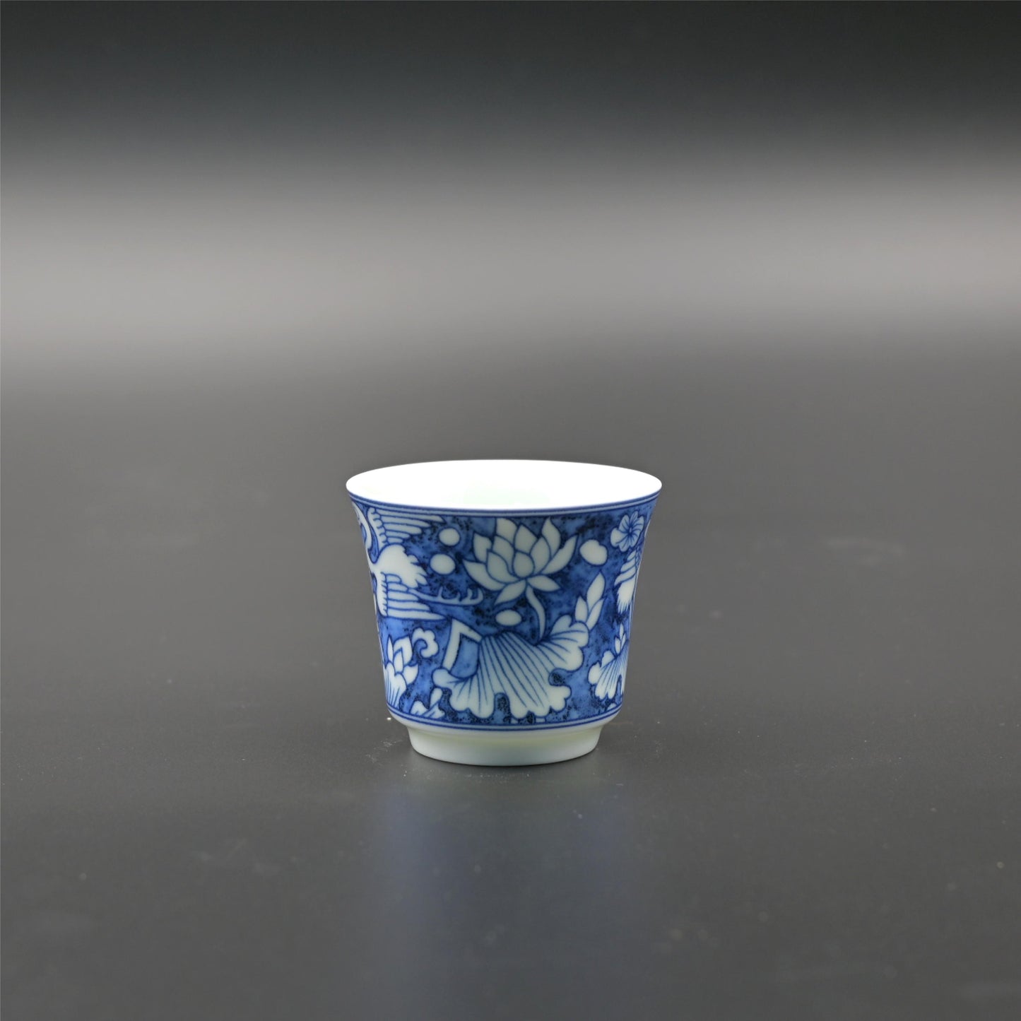 Blue and White Porcelain White Space Technique Lotus and Egret Pattern Horse-shoe Tea Cup