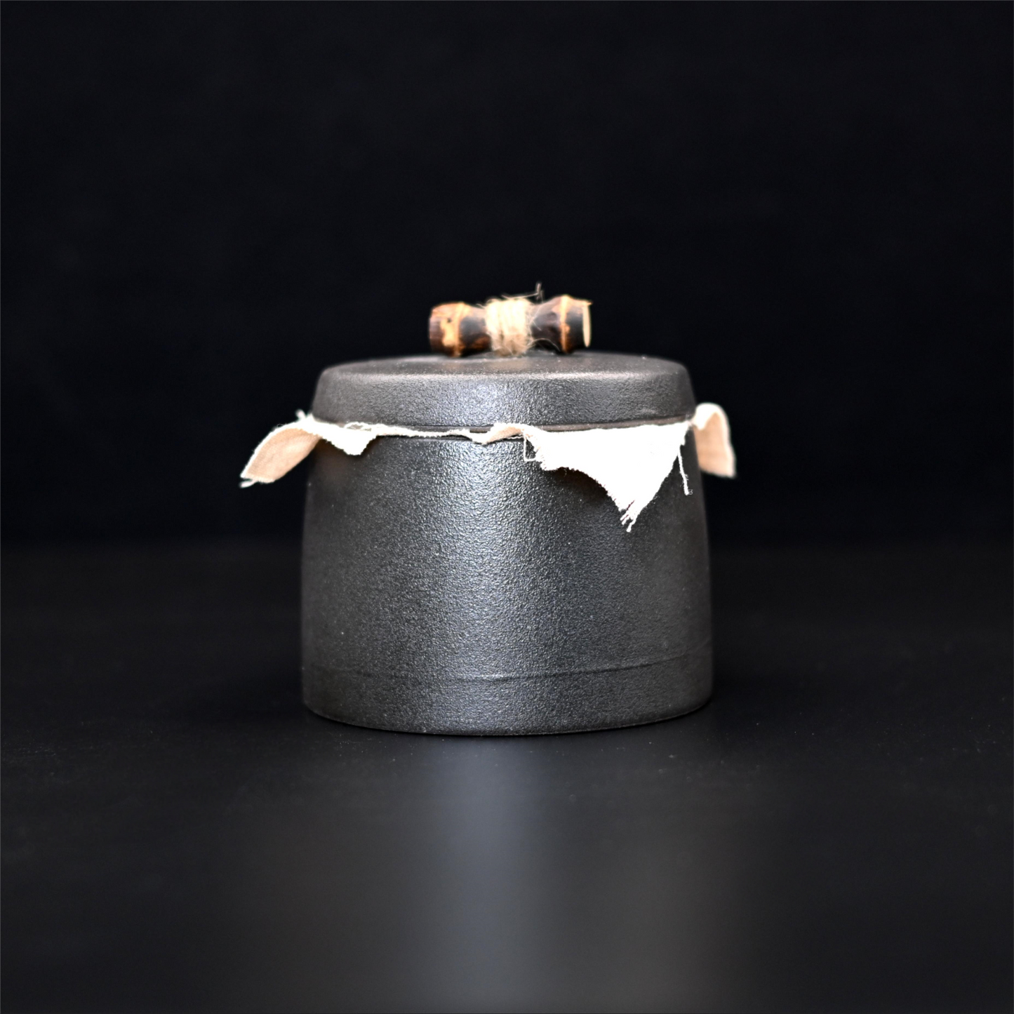 Retro Japanese Style Small Size Coarse PotteryTea Canister