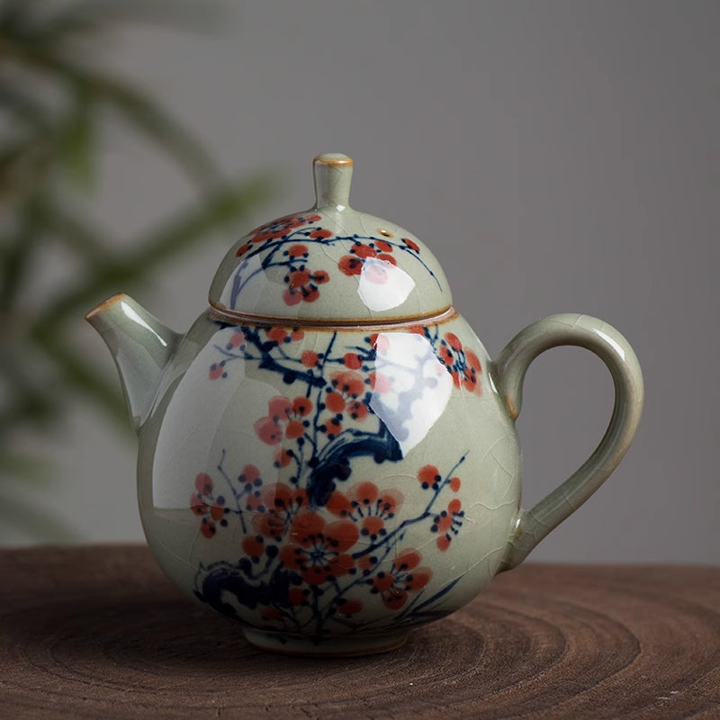 Jingdezhen Hand-Painted Plum Blossom Underglaze Pu-erh Tea Cup / Teapot