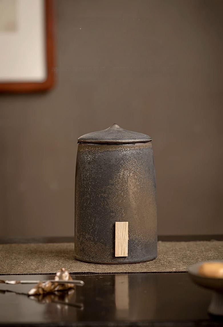 Large capacity of 900 ml airtight tea can for tea storage