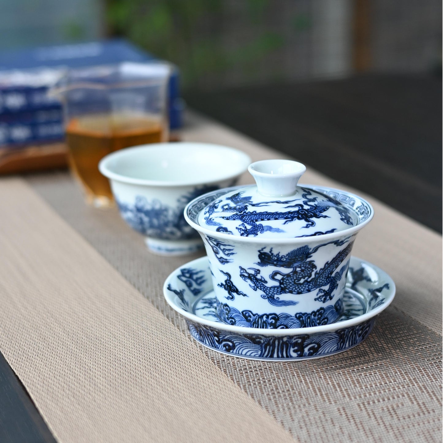 Jingdezhen Blue and White Dragon and Cloud Patterns Porcelain Flat Base Gaiwan and Matching Saucer