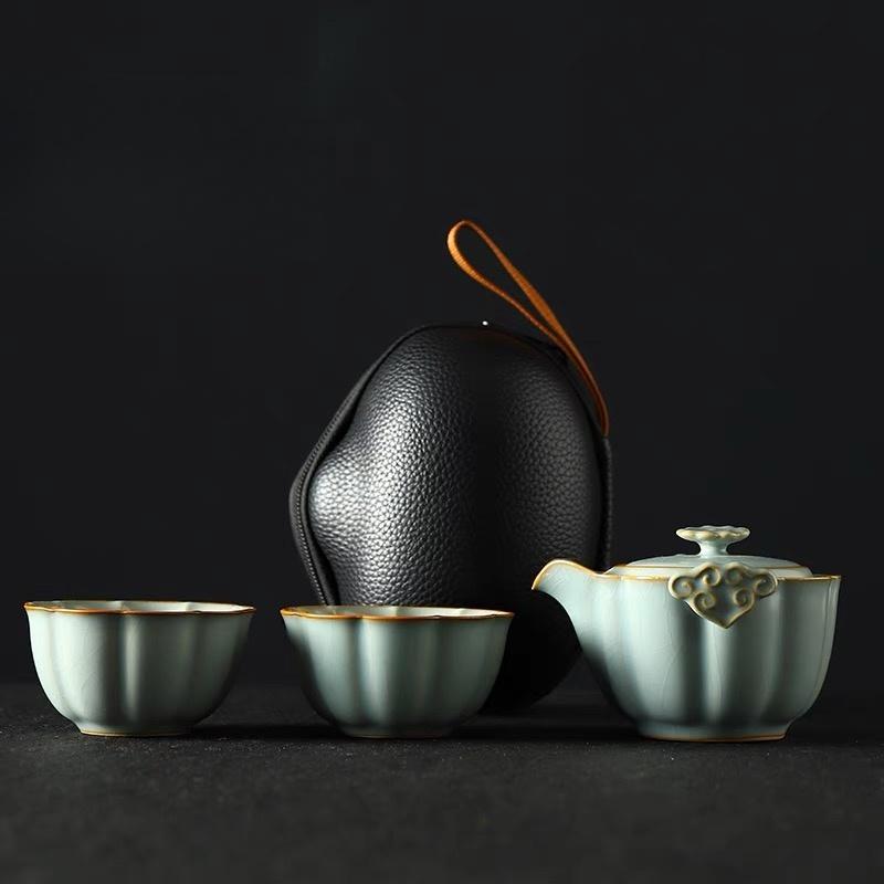 Gray-Blue Ru Kiln Ruyi Hand-Grip Teapot / Tea Sets