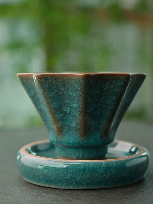 Ge Kiln "Blue Ice" Crackle-Glaze Master Cup