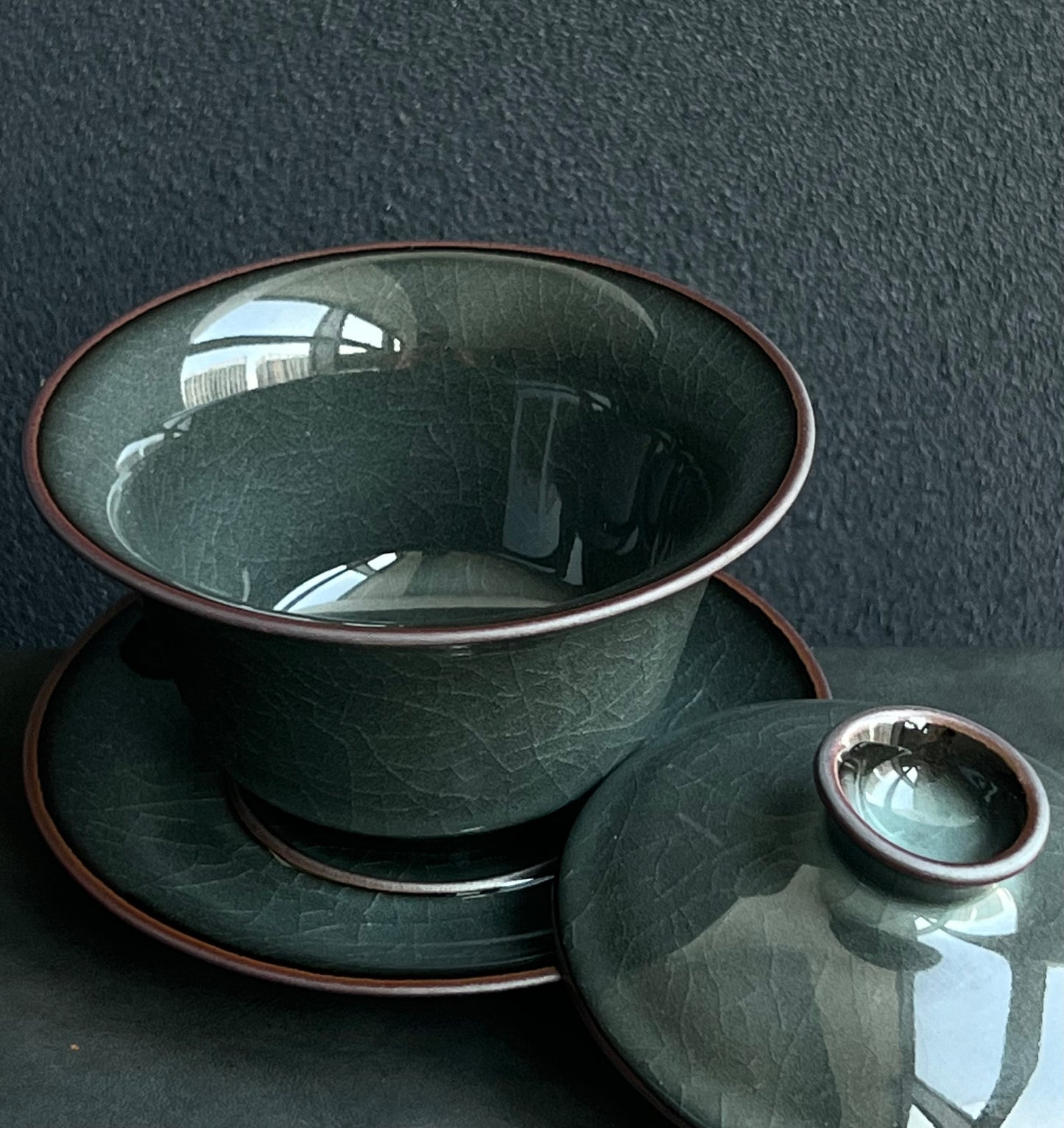 Longquan Celodon Tea Bowl(Gaiwan) Iron Clay Dark Green