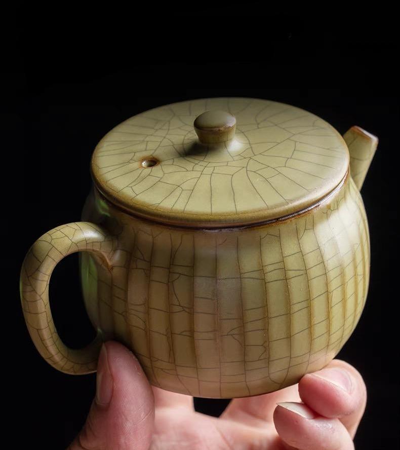 Longquan Celadon – Ge Kiln Hanwa (Han-style)Teapot