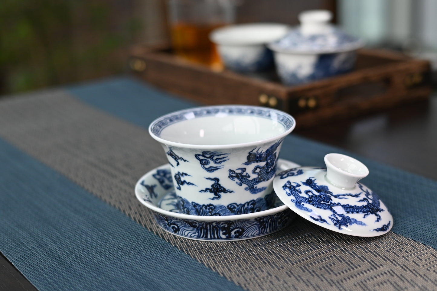 Jingdezhen Blue and White Dragon and Cloud Patterns Porcelain Flat Base Gaiwan and Matching Saucer