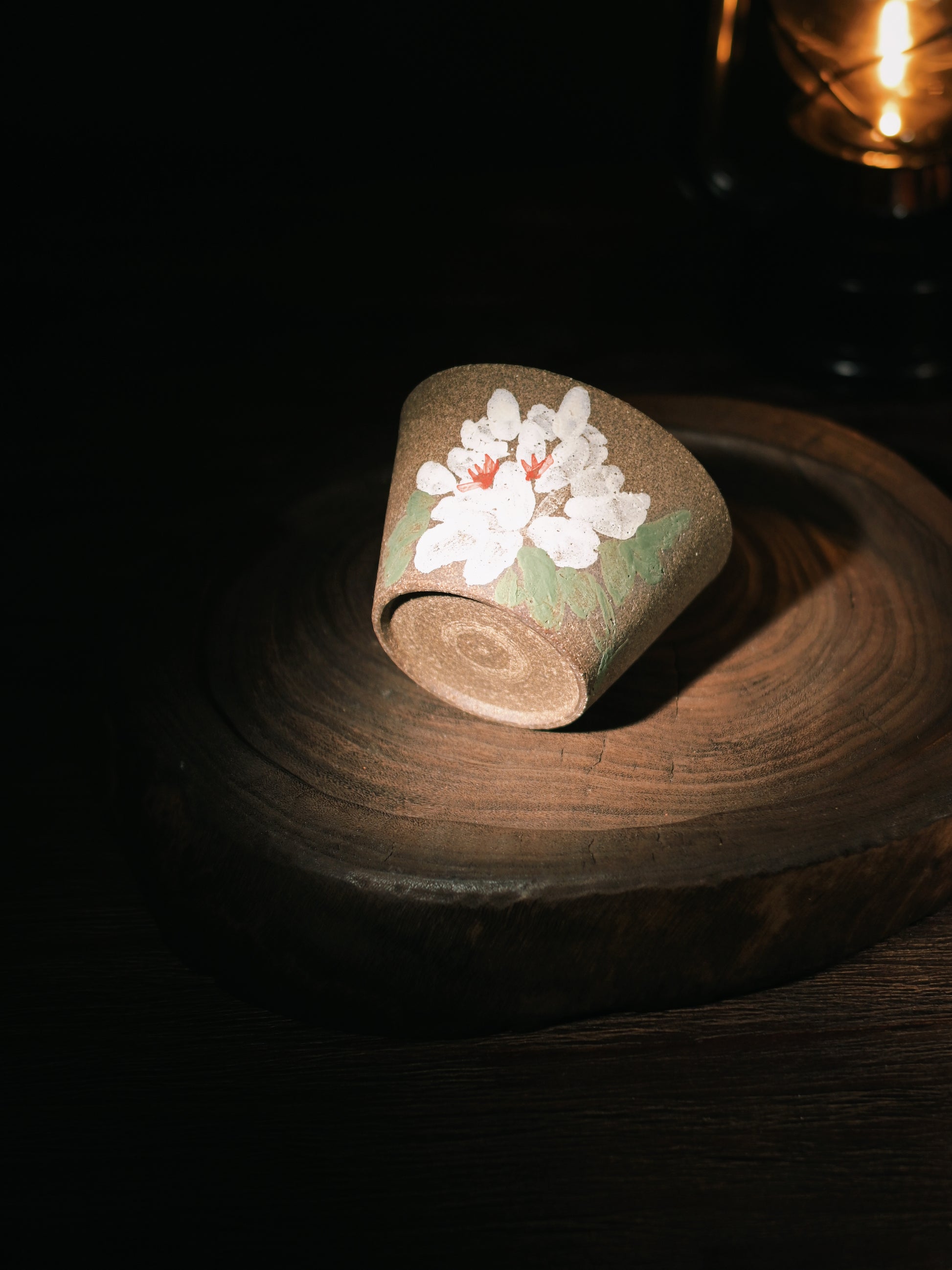 Large capacity ceramic teacup