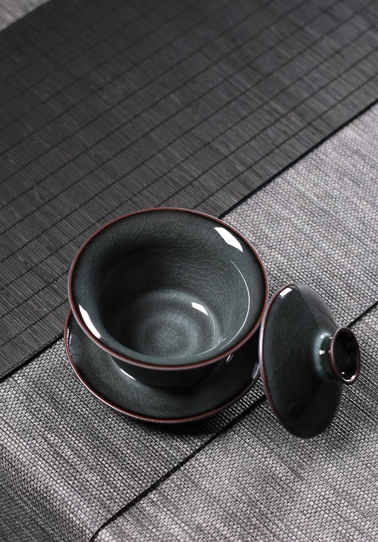 Longquan Celodon Tea Bowl(Gaiwan) Iron Clay Dark Green