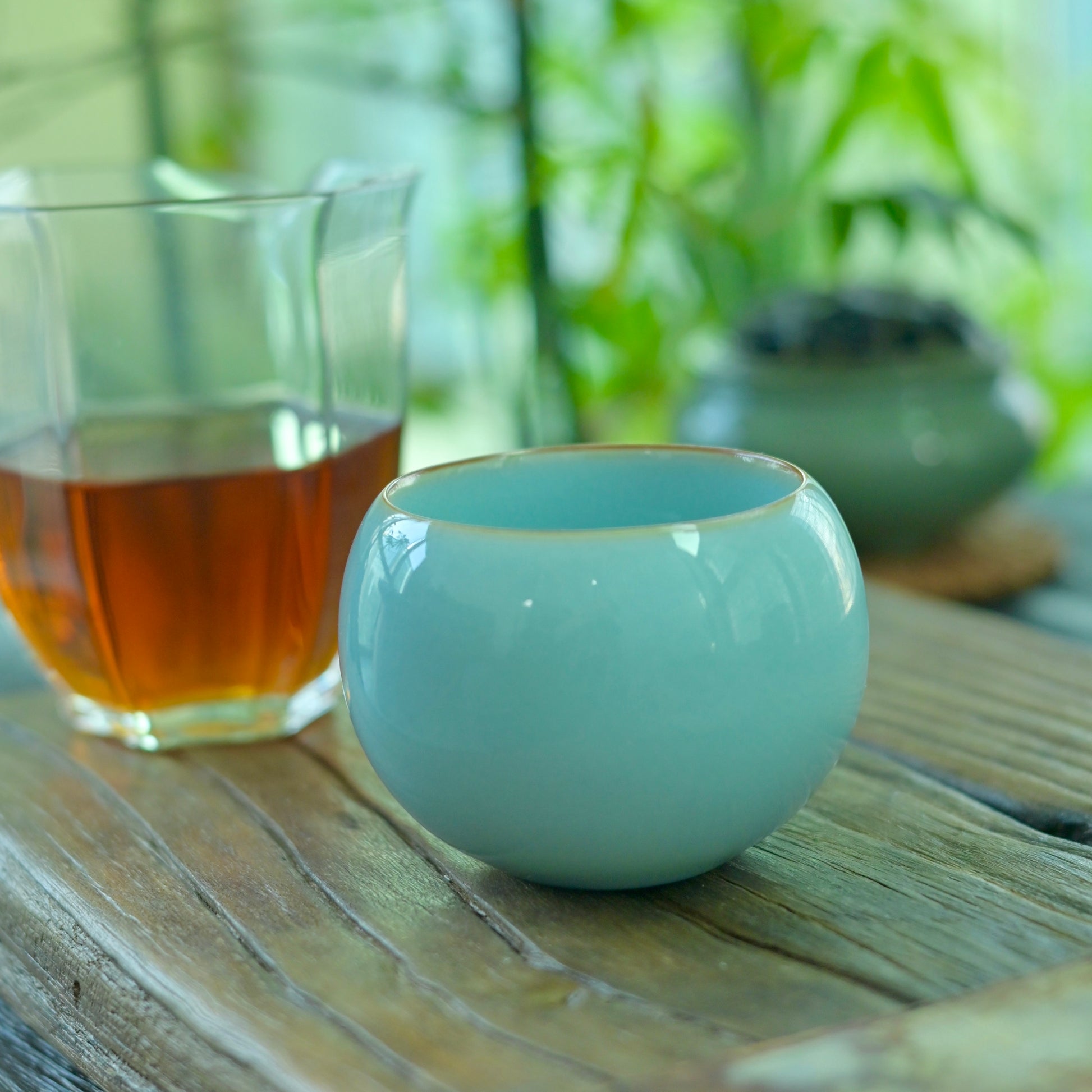 Ru kiln sky blue glaze with crackle pattern dragon egg cup for Chinese Gongfu tea