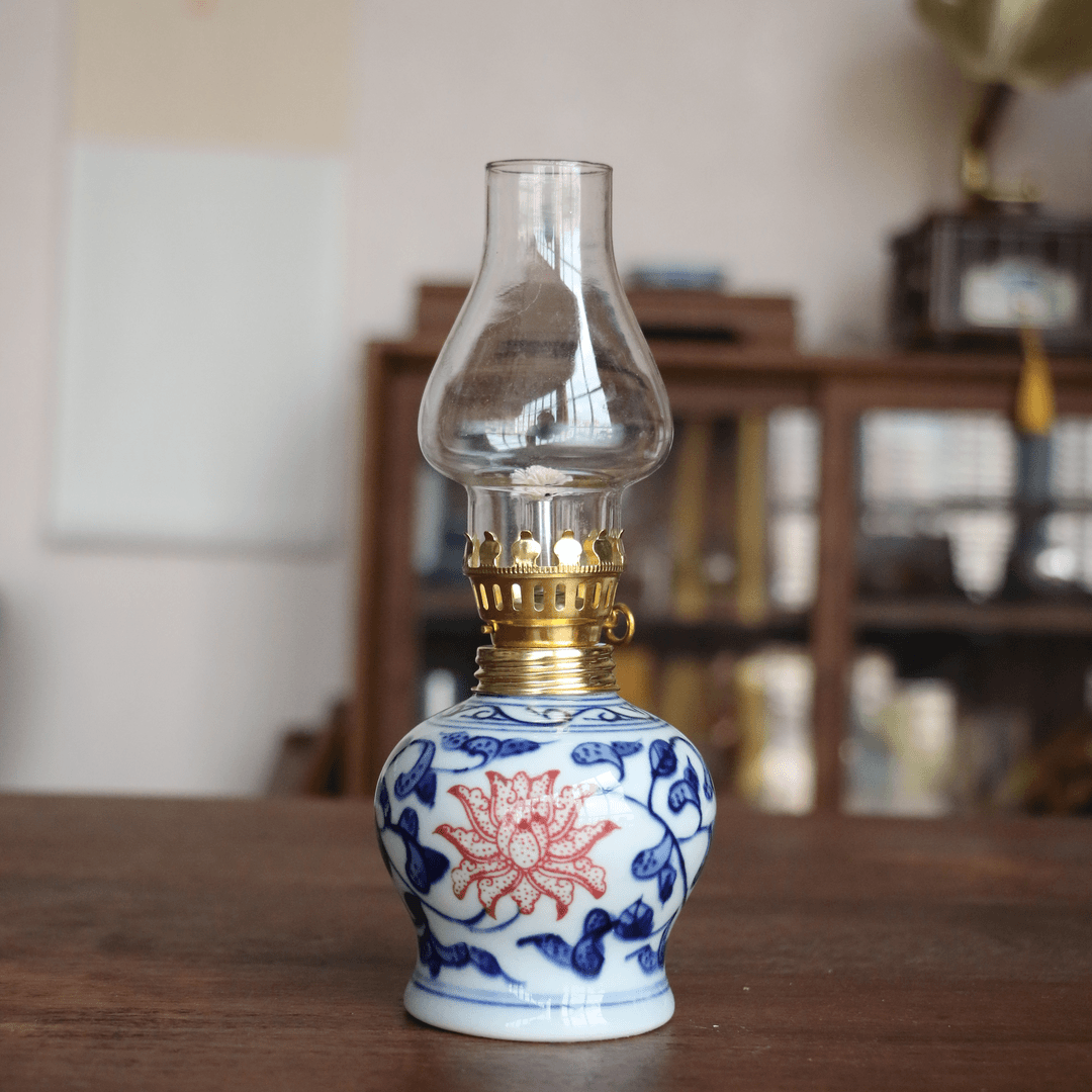 Hand-painted blue and white with copper red porcelain butter lamp, tea ceremony decorative piece
