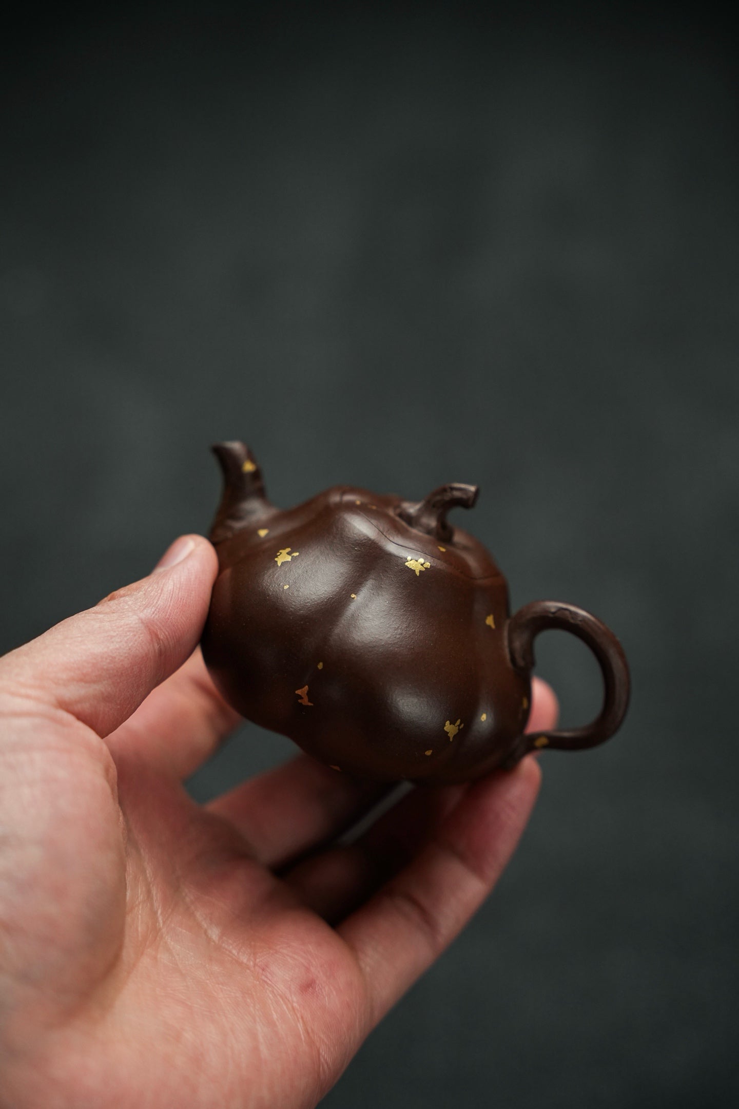 Handmade Yixing Zisha “Pumpkin” Teapot with Gilded Details