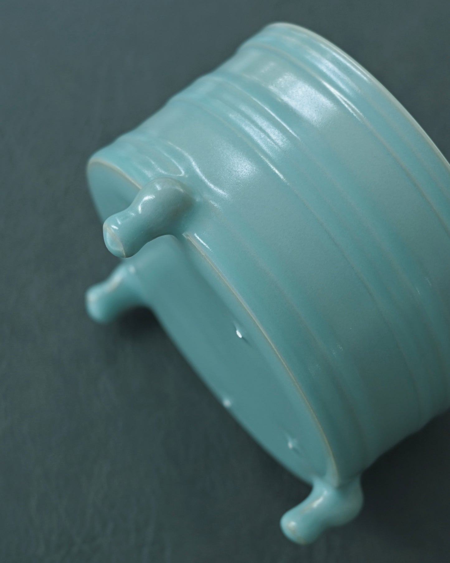 Sky-blue glazed Ru ware Zun with cylindrical body and beast feet, museum-quality reproduction