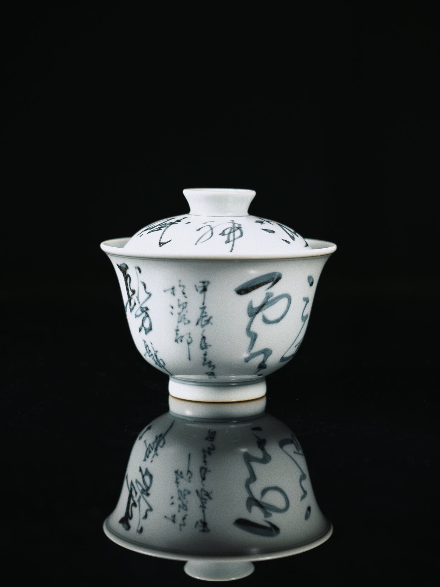 Jingdezhen Blue-and-White Hand-Writing Poetry Calligraphy Gaiwan Set