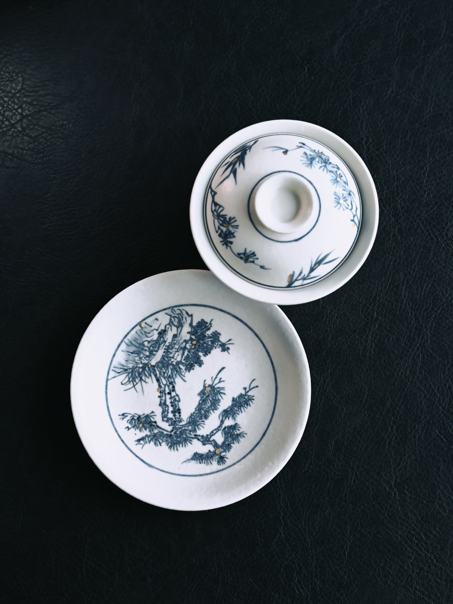Jingdezhen Handcrafted Blue-and-White 'Scholar's Treasure' Three-Piece Gaiwan Set