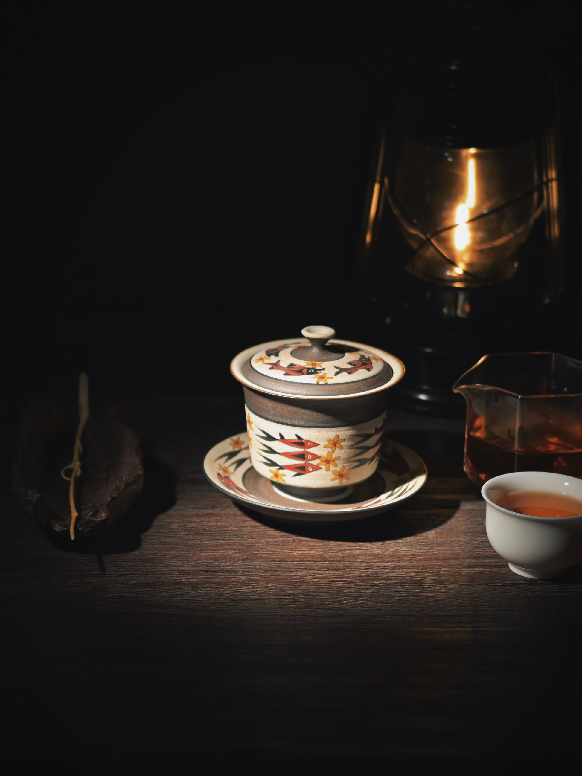 Hand-painted Gaiwan with tea tray
