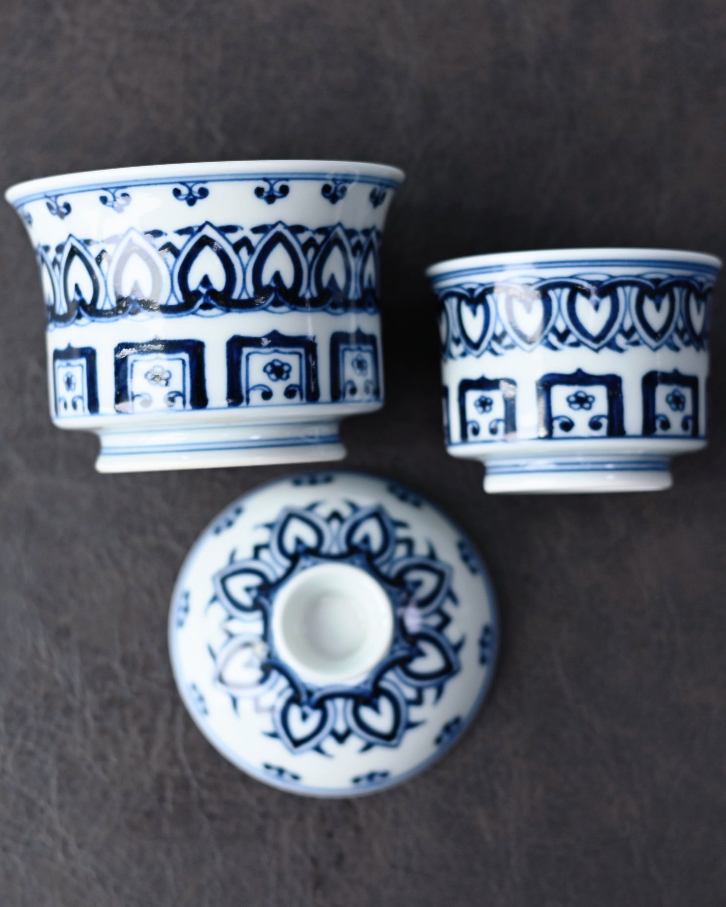 Jingdezhen Handmade Blue and White Baoxiang Gaiwan Set