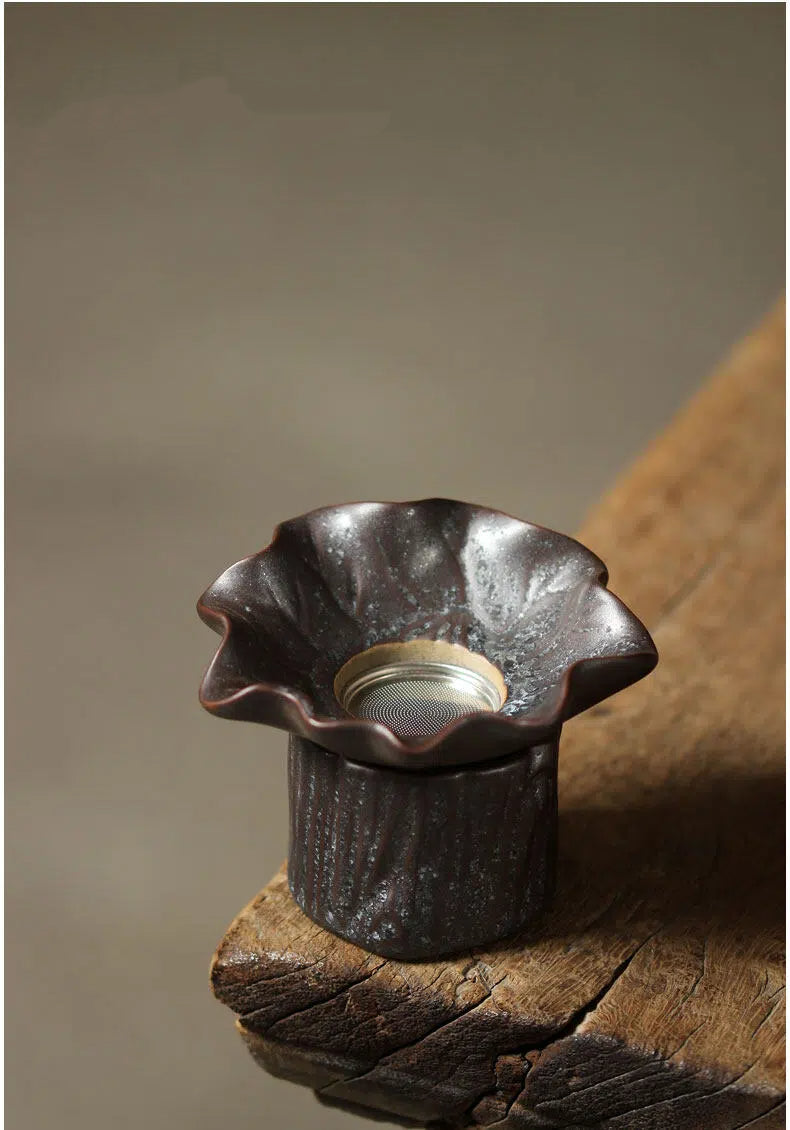 Jingdezhen Handcrafted Vintage Ceramic Teacup with Gilded-paint Double Cranes