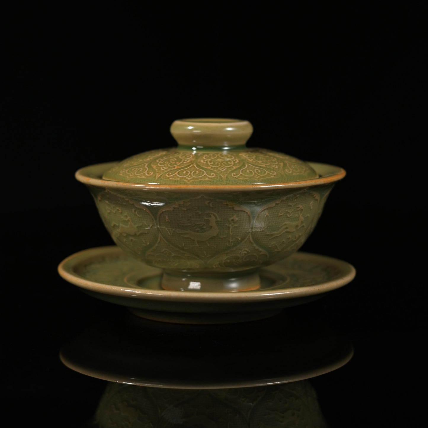 Longquan Celadon Vintage Glaze Relief-Carved Gaiwan Set