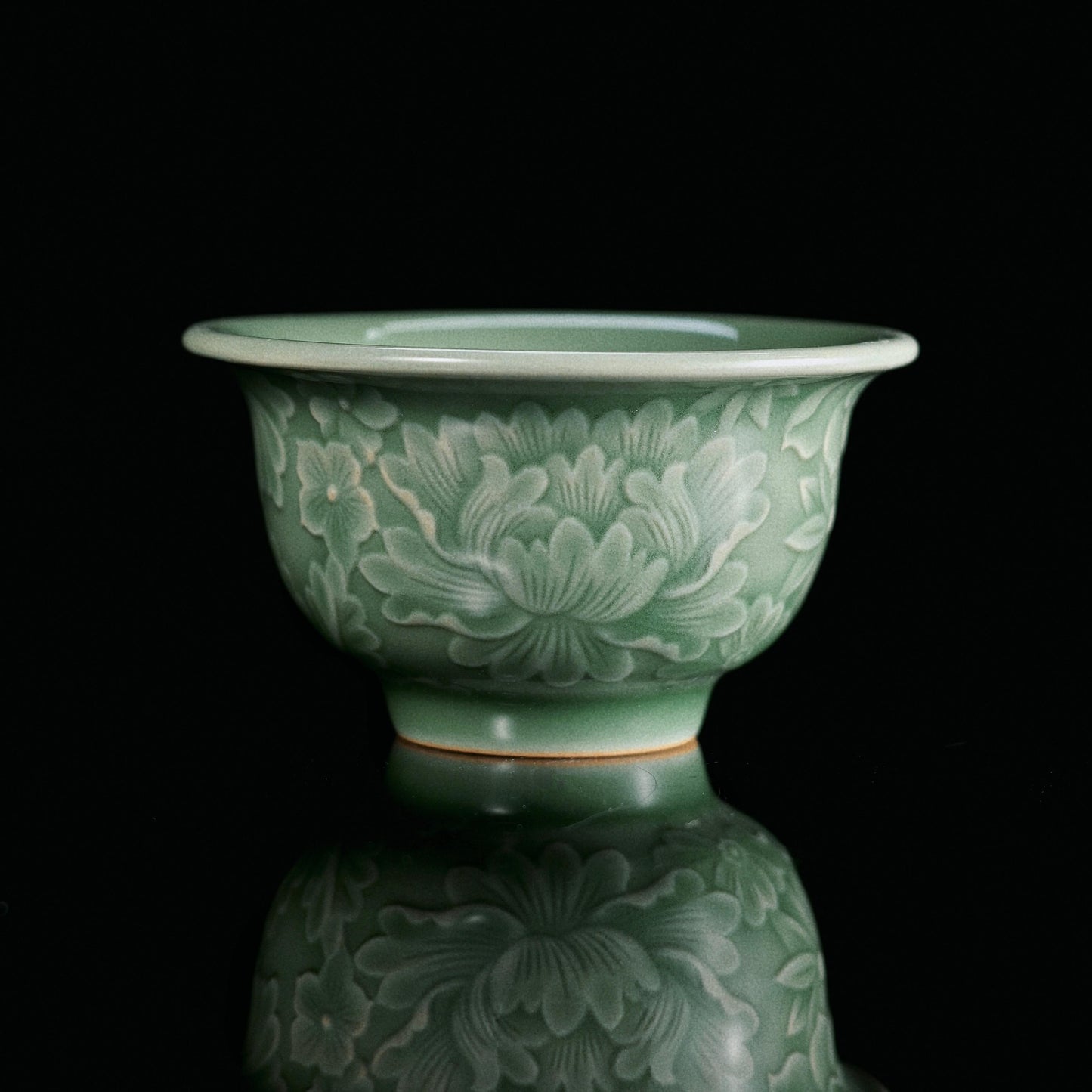 Longquan Celadon Plum-Green Relief-Carved Flowers Press Hand Teacup