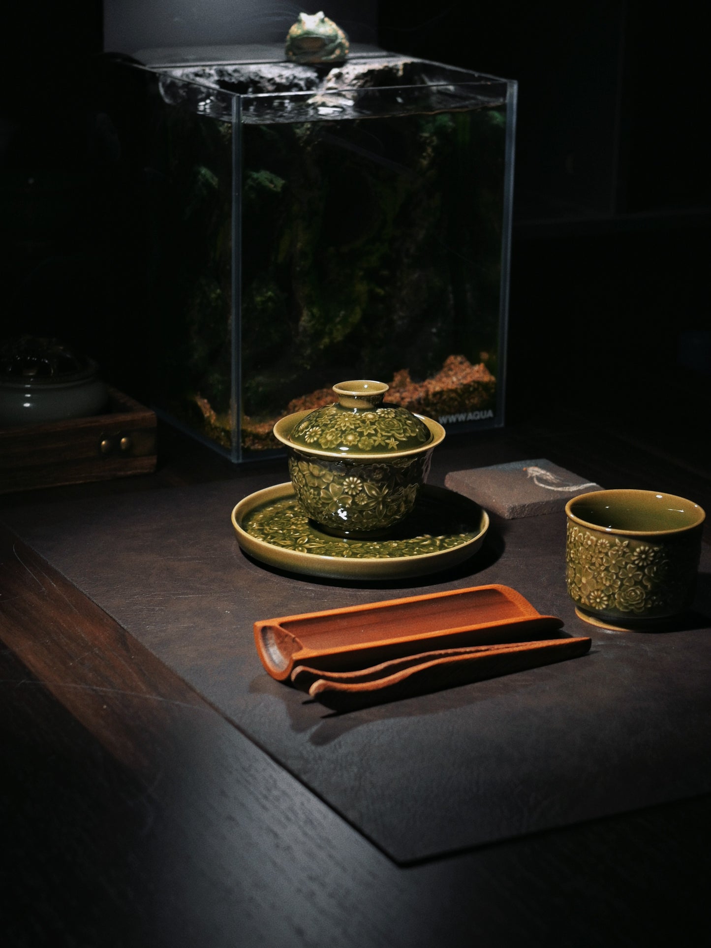 Longquan Celadon "Hundred Flowers" Relief-Carved Three-Piece Gaiwan Set