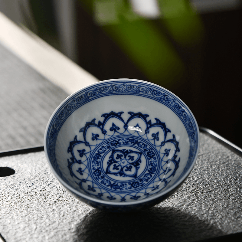 Blue and White Underglaze Porcelain Cup with Scrolling Lotus Design for Puerh Tea