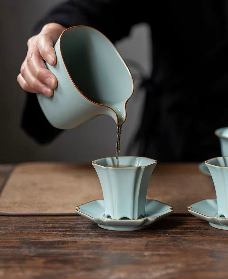 Ru Kiln Hexagon Host Tea Cup “Liuhe Teacup”