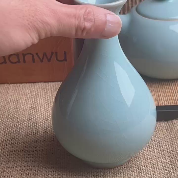 Ru Kiln celadon decorative vase reflecting Song dynasty elegance