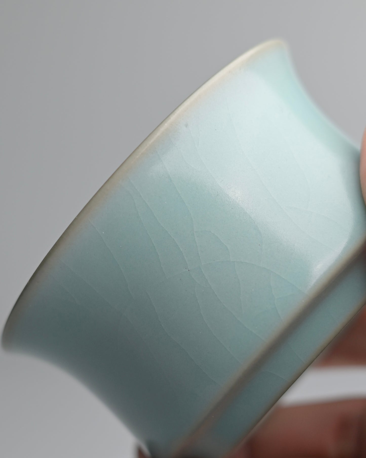 Ru Porcelain Vintage Glaze "Horse Shoe" Teacup