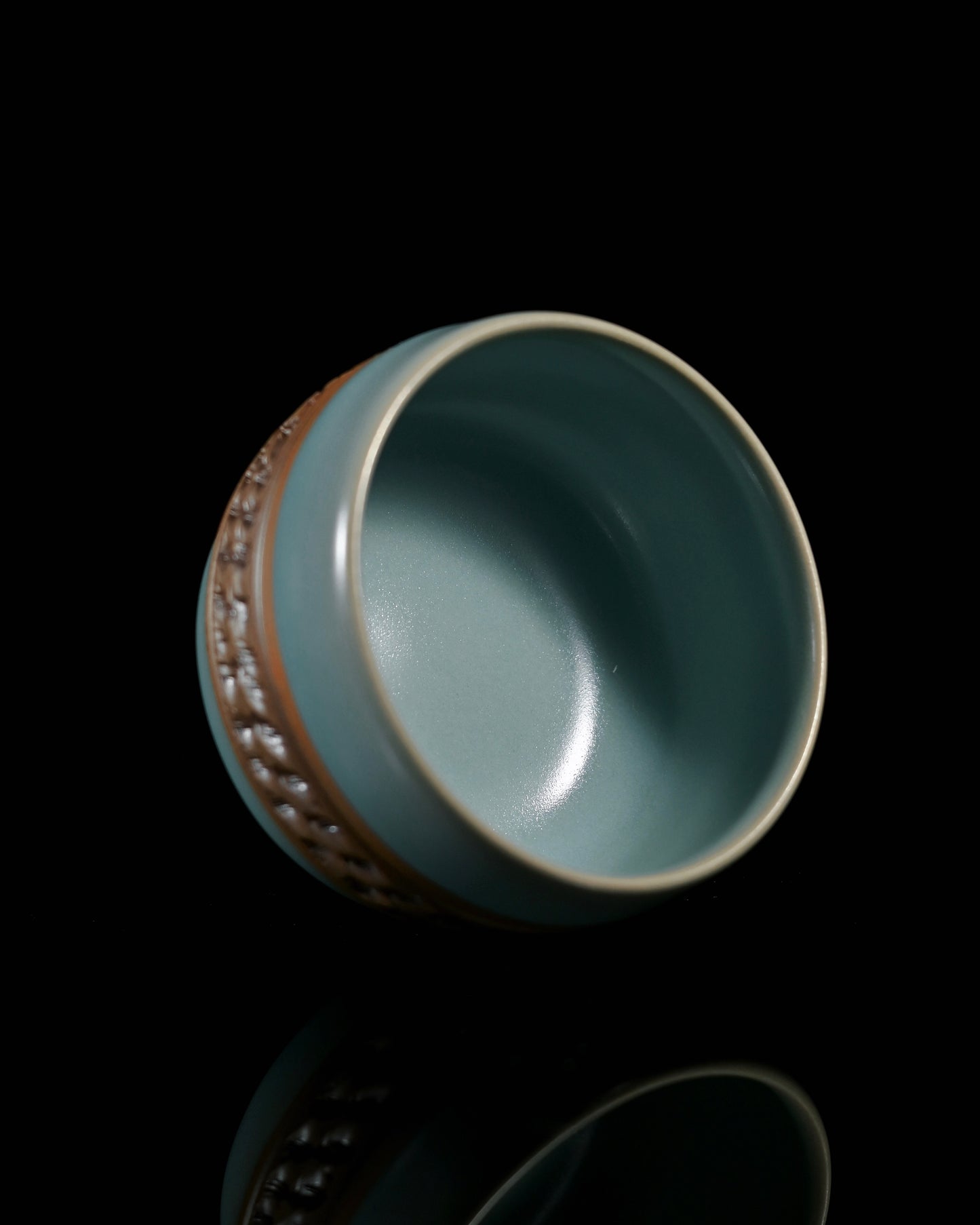 Hand-carved Ru porcelain cup featuring drum-like form and substantial weighted feel, using ancient pin-mark firing
