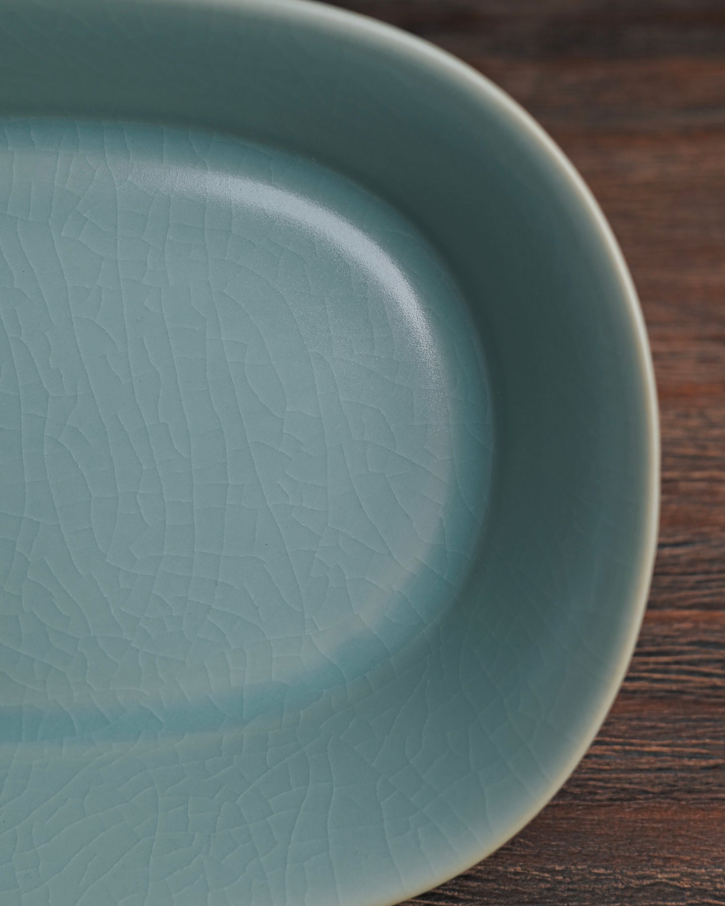 Sky-blue glazed Ru ware oval basin with four feet and six firing pins, featuring authentic crab claw crackle pattern as tea ceremony centerpiece