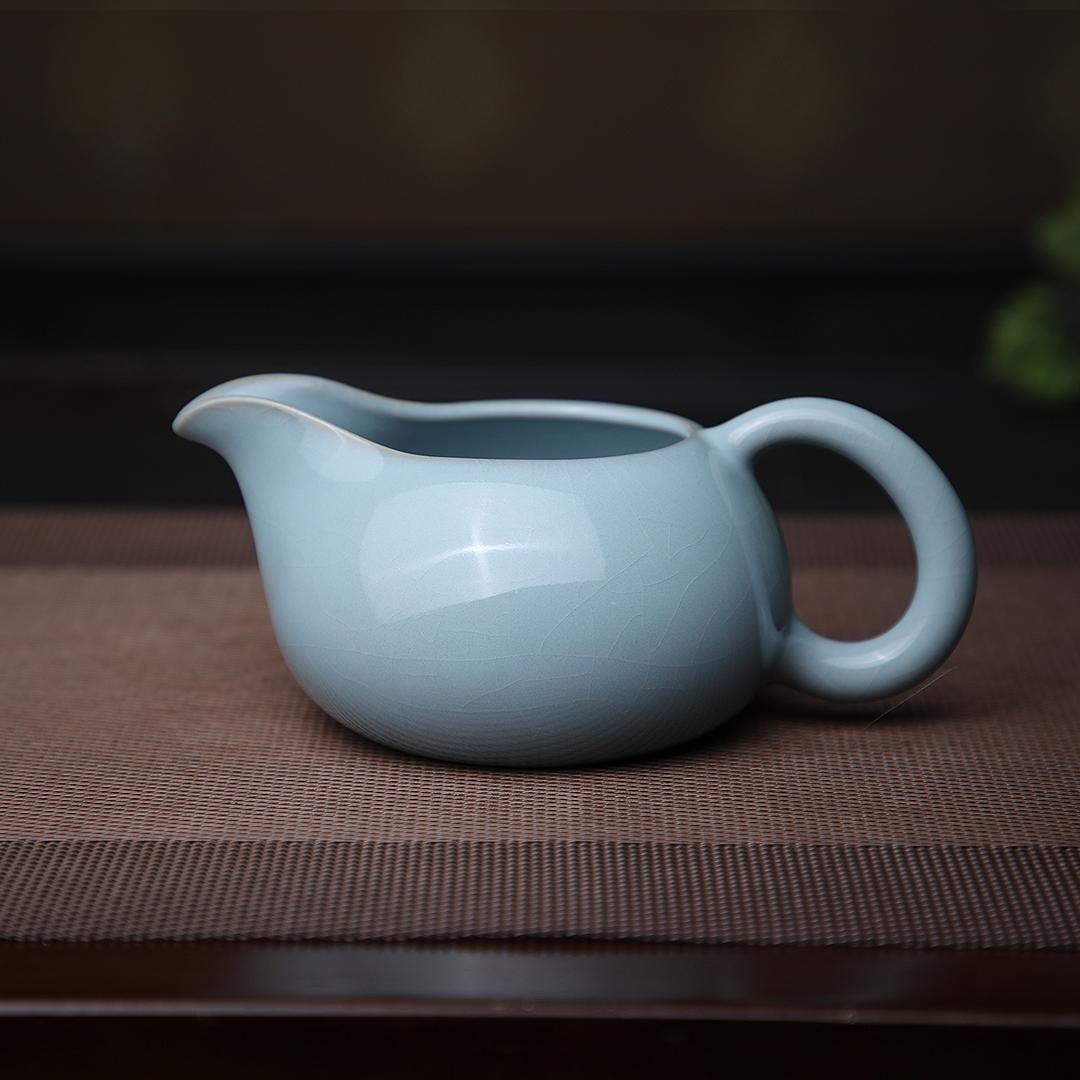 Ru porcelain celadon glaze tea pitcher for hosting tea ceremony uses.