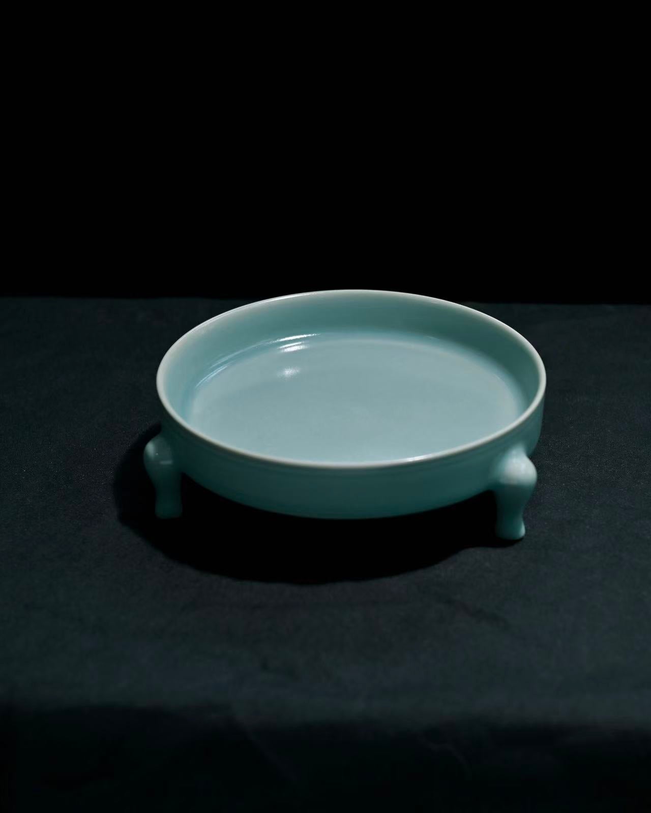 Crackle-free Ru ware celadon stand demonstrating superior firing technique, reproducing Song Dynasty aesthetics with modern functionality.
