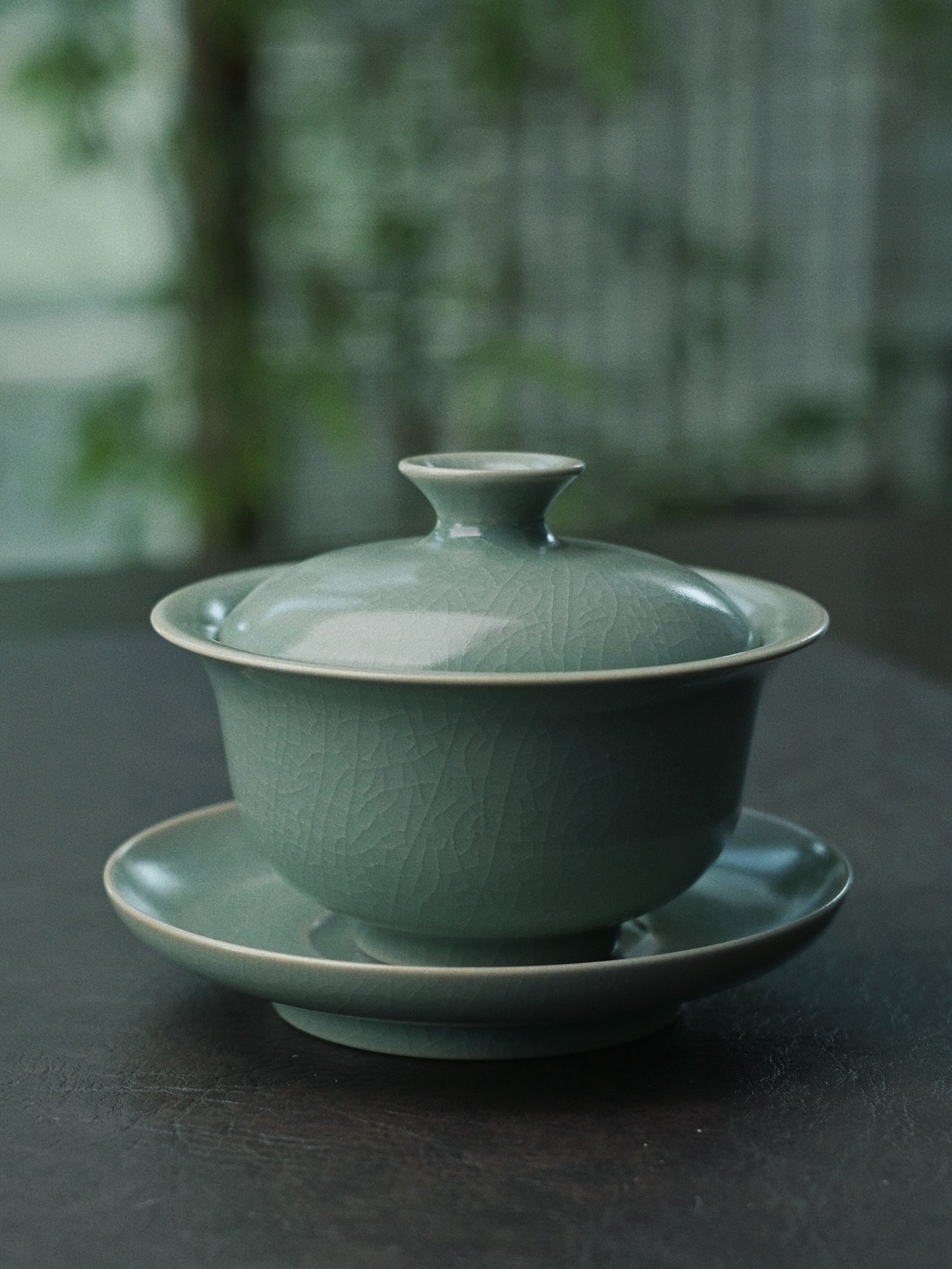 Ru Porcelain Gaiwan (Tea Bowl) with Crab-Claw Crackle Patterns