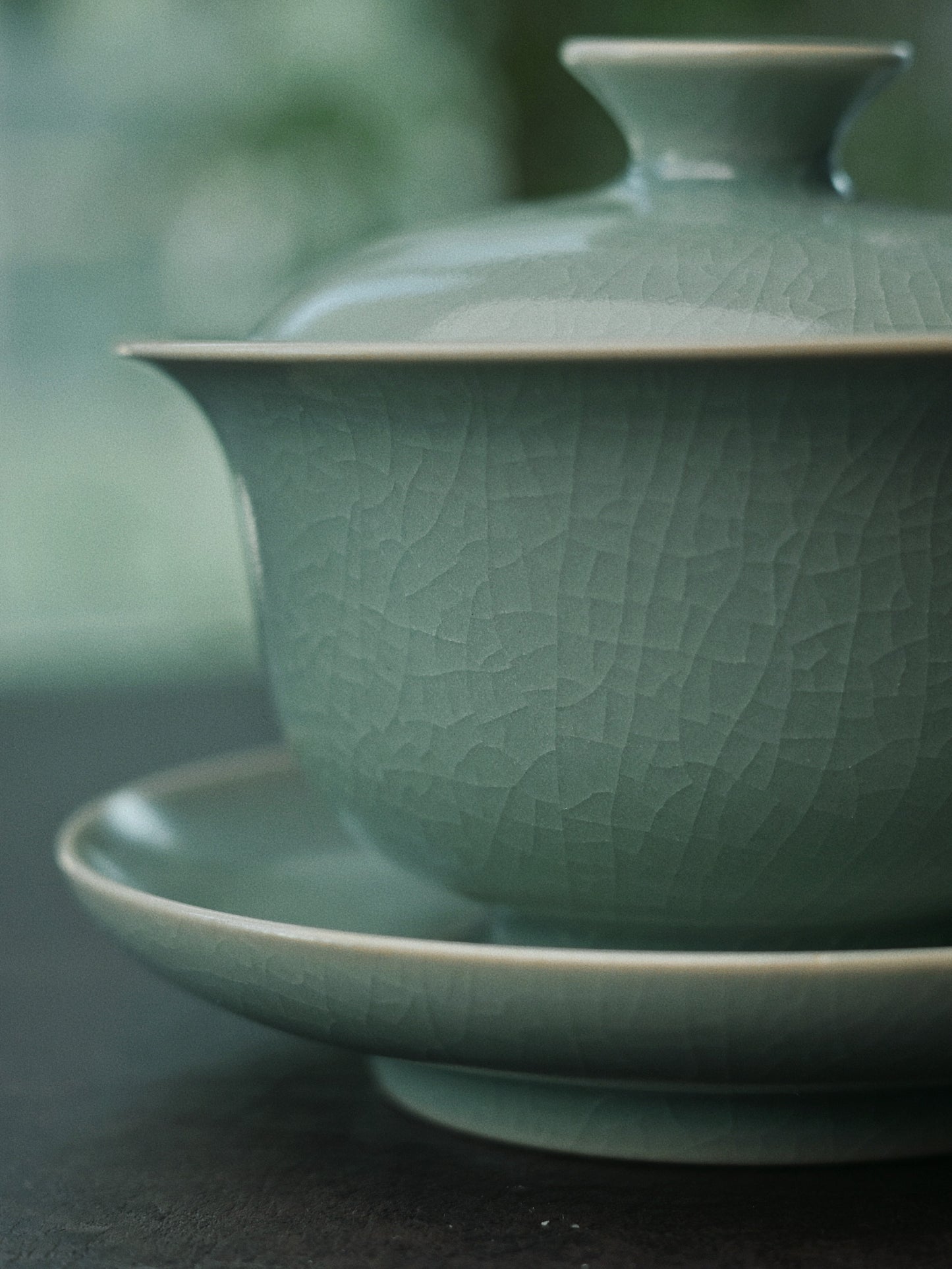 Ru Porcelain Gaiwan (Tea Bowl) with Crab-Claw Crackle Patterns