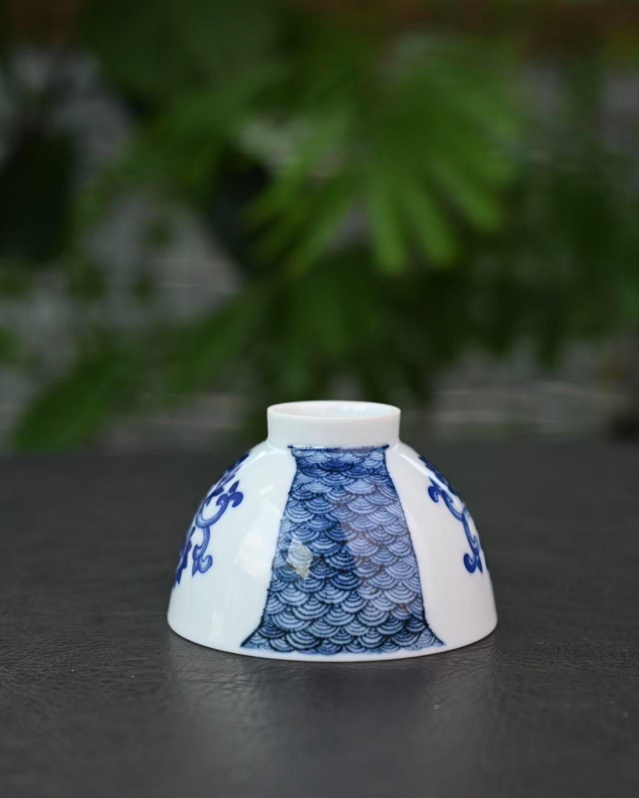 Saanwu Studio Yuan Dynasty style hand-painted blue and white underglaze teacup, 100ml capacity