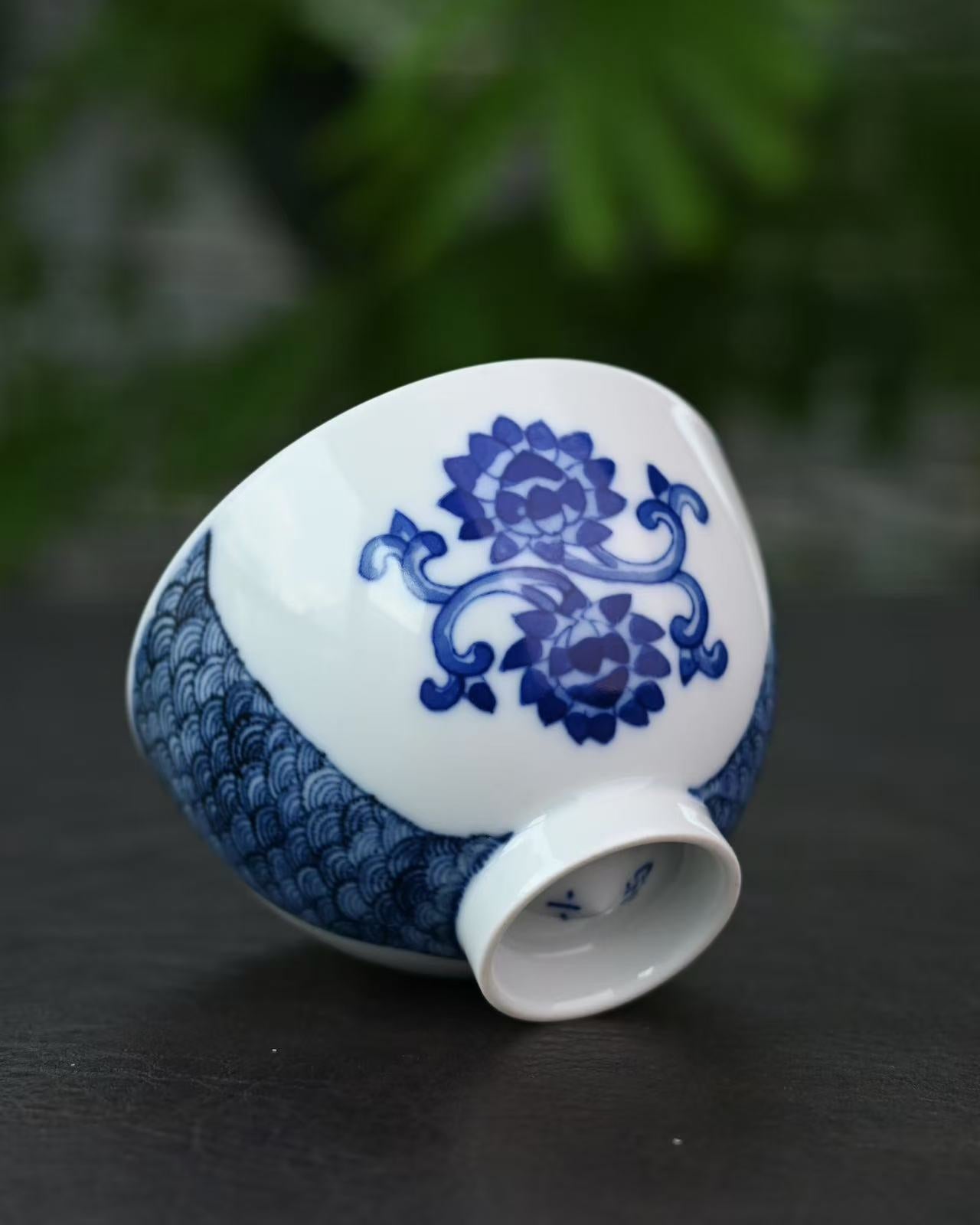Saanwu Studio Yuan Dynasty style hand-painted blue and white underglaze teacup, 100ml capacity