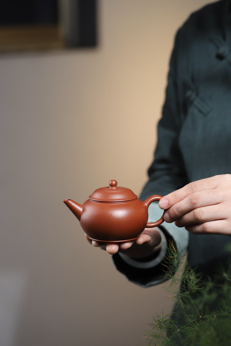 Semi-handmade Yixing teapot from rare Jiangpo clay, discovered during 1990s road construction in Dingshu Town