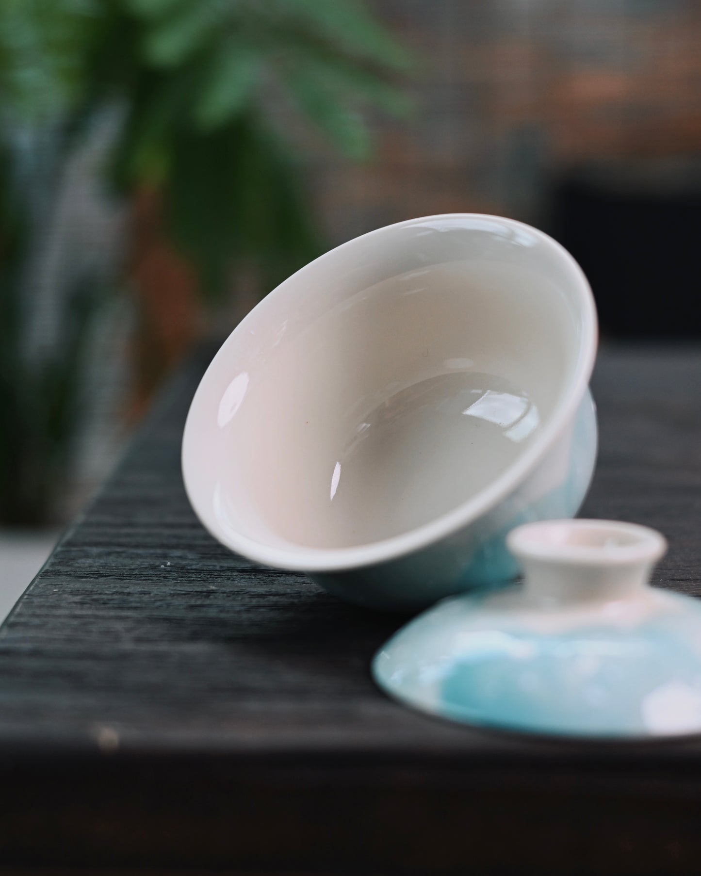 Sketched brushwork technique demonstrating contemporary interpretation of traditional underglaze art