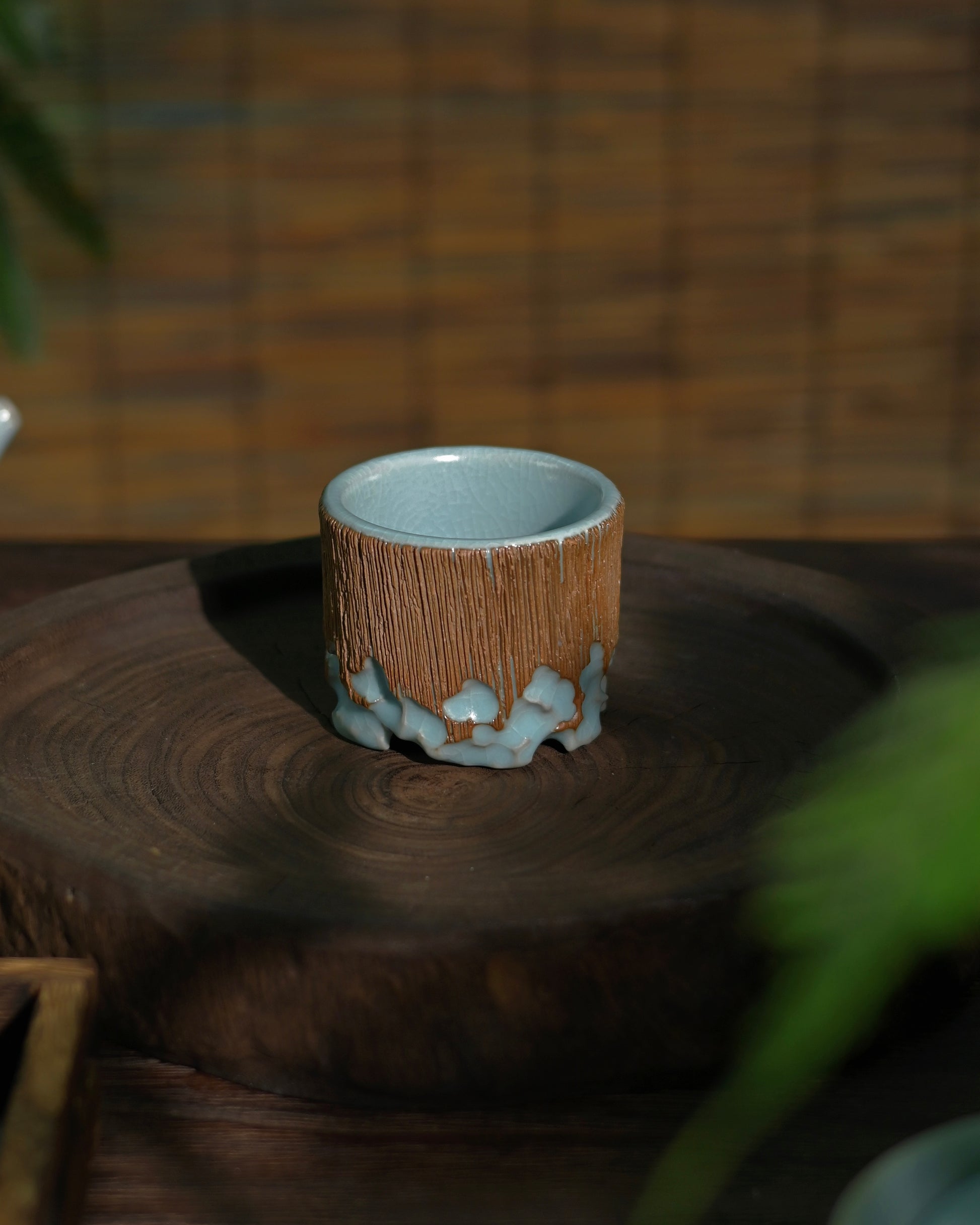 Traditional Ru Ware master cup with sky-blue glaze, showcasing refined craftsmanship and classic Chinese ceramic artistry