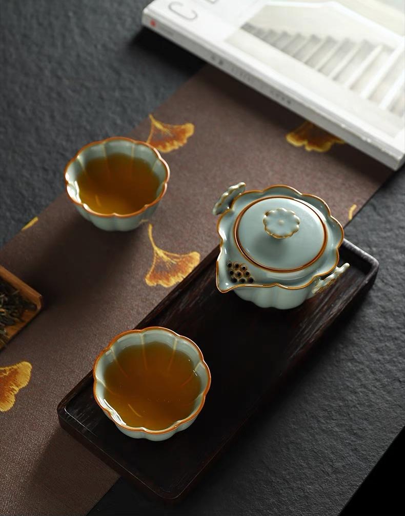 Gray-Blue Ru Kiln Ruyi Hand-Grip Teapot / Tea Sets