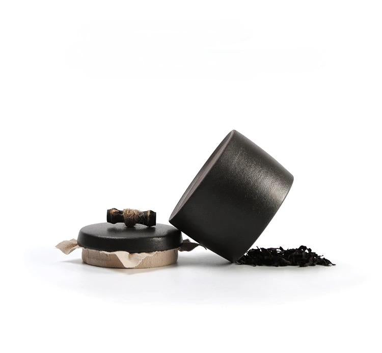 Retro Japanese Style Small Size Coarse PotteryTea Canister
